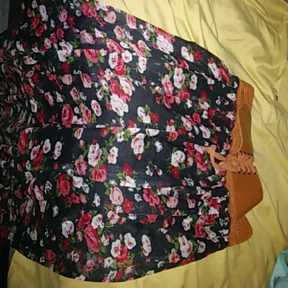 Flower print skirt